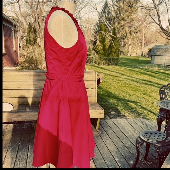 Elie Tahari Red Raspberry, Fit&Flare, Halter Neckline, Prom/Party Dress Sz. 6 - Picture 4 of 15